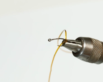 Knotting, step 4 Knotting, step 4