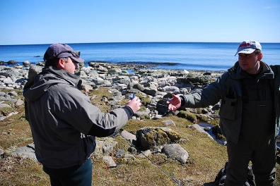 Strong tippet change hands Strong tippet change hands