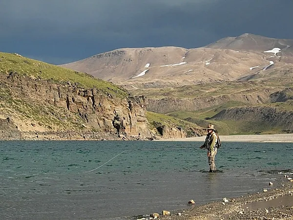 User submitted picture: Lake El Maule Chile 