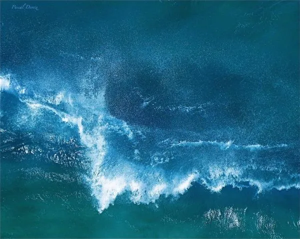 User submitted picture: Blue wave on Fraser islan...